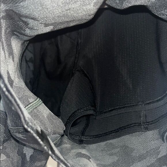 Lululemon Surge Short *Liner 6" Size M - Picture 13 of 15